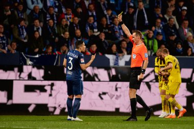 BOCHUM, ALMANY 28 NİSAN 2023 Sascha Stegemann. Bundesliga VfL Bochum 1848 'de Vonovia Ruhr Stadyumu' nda Borussia Dortmund 'a karşı oynanan futbol maçı.