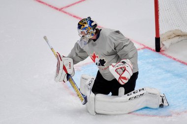 RIGA, LATVIA - 11 Mayıs 2022: HOFER Joel. Kanada antrenman takımı. IIHF 2023 Buz Hokeyi Dünya Şampiyonası
