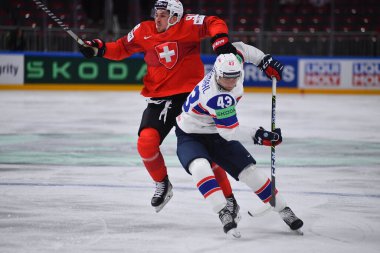 LATVIA, RIGA - 14.05.23 KROGDAHL Max, MIRANDA Marco. Norveç, İsviçre 'ye karşı. IIHF 2023 Buz Hokeyi Dünya Şampiyonası Arena Riga 'da