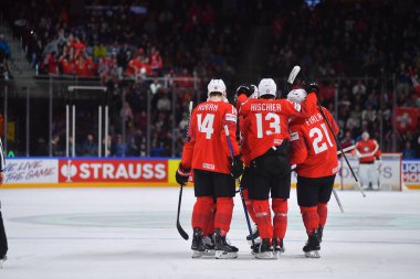 LATVIA, RIGA - 18.05.23: İsviçre, Slovakya 'ya karşı. IIHF 2023 Buz Hokeyi Dünya Şampiyonası Arena Riga 'da