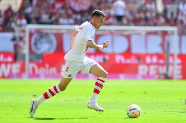 COLOGNE, Almanya - 27 Mayıs 2023: Bundesliga 1 'in futbol maçı. FC Koeln, FC Bayern Münih 'e karşı. Rhein Enerji Stadyumunda