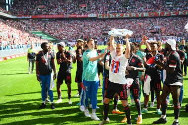 COLOGNE, Almanya - 27 Mayıs 2023: Joshua Kimmich. Bayern Şampiyonları. Bundesliga 1 'in futbol maçı. FC Koeln, FC Bayern Münih 'e karşı. Rhein Enerji Stadyumunda