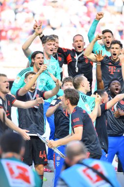 COLOGNE, Almanya - 27 Mayıs 2023: Bayern Şampiyonları. Bundesliga 1 'in futbol maçı. FC Koeln, FC Bayern Münih 'e karşı. Rhein Enerji Stadyumunda