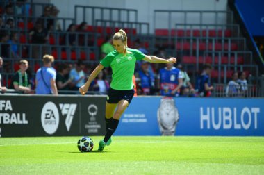 EINDHOVEN, NETHERLANDS - 3 Haziran 2023 Merle Frohms. UEFA Kadınlar Şampiyonlar Ligi FC Barcelona Femeni 'nin final maçı - Philips Arena' da VfL Wolfsburg Kadınlar