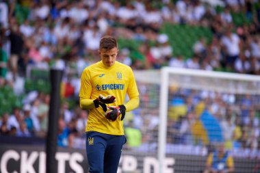 BREmen, Almanya - 12 Haziran 2023 Anatoliy Trubin. Dost futbol maçı Almanya - Weser Stadyumu 'nda Ukrayna