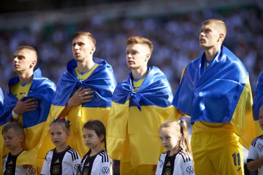 BREMEN, GERMANY - 12 Haziran 2023: Dost futbol maçı Almanya - Weser Stadyumu 'nda Ukrayna