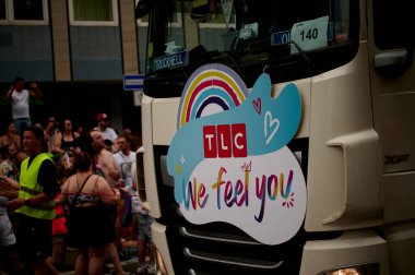 COLOGNE, GERMANY - 9 HAZİRAN 2023: Christopher Street Day Sokak Yürüyüşü 'nün (CSD) katılımcısı, Gay Pride. LGBT 