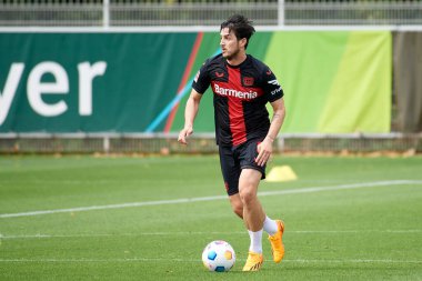 LEVERKUSEN, ALMANY - 18.07.23: Sardar Azmoun. Bayarena 'da sezon öncesi antrenman FC Bayer 04 Leverkusen