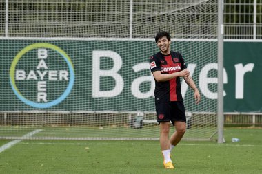 LEVERKUSEN, ALMANY - 18.07.23: Sardar Azmoun. Bayarena 'da sezon öncesi antrenman FC Bayer 04 Leverkusen
