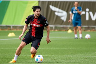 LEVERKUSEN, ALMANY - 18.07.23: Sardar Azmoun. Bayarena 'da sezon öncesi antrenman FC Bayer 04 Leverkusen
