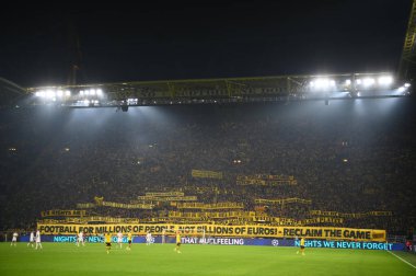 DORTMUND, GERMANY - 04.10.23: SIGNAL IDUNA PARK 'ta UEFA Şampiyonlar Ligi Borussia Dortmund - AC Milan maçı