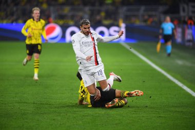DORTMUND, GERMANY - 04.10.23: Theo Hernandez, UEFA Şampiyonlar Ligi Borussia Dortmund - AC Milan - SIGNAL IDUNA PARK