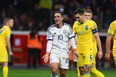 LEVERKUSEN, GERMANY - 20 Kasım 2023: Giacomo Raspadori, UEFA EURO 2024 Futbol karşılaşması Kalifiye Ukrayna, Bayena 'da İtalya' ya karşı