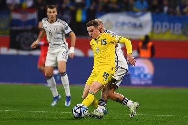 LEVERKUSEN, GERMANY - 20 Kasım 2023: Viktor Tsyhankov, UEFA EURO 2024 Futbol karşılaşması Ukrayna ile İtalya Bayarena karşılaşması