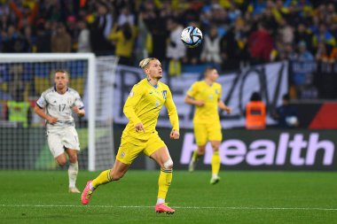 LEVERKUSEN, GERMANY - 20 Kasım 2023: Mykhailo Mudryk, UEFA EURO 2024 Futbol karşılaşması Kalifiye Ukrayna, Bayena 'da İtalya' ya karşı
