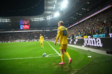 LEVERKUSEN, GERMANY - 20 Kasım 2023: Mykhailo Mudryk, UEFA EURO 2024 Futbol karşılaşması Kalifiye Ukrayna, Bayena 'da İtalya' ya karşı