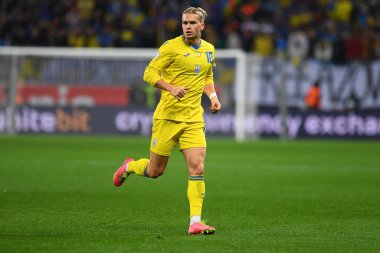 LEVERKUSEN, GERMANY - 20 Kasım 2023: Mykhailo Mudryk, UEFA EURO 2024 Futbol karşılaşması Kalifiye Ukrayna, Bayena 'da İtalya' ya karşı