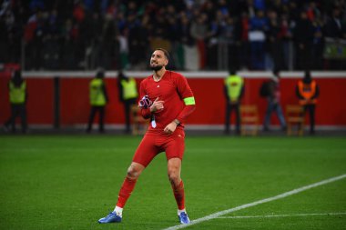 LEVERKUSEN, GERMANY - 20 Kasım 2023: Gianluigi Donnarumma, UEFA EURO 2024 Futbol karşılaşması Kalifiye Ukrayna, Bayena 'da İtalya' ya karşı