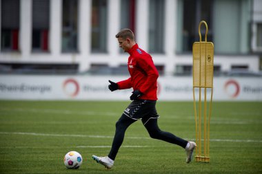 COLOGNE, Almanya - 06.12.23: 1.FC Koeln Uygulaması