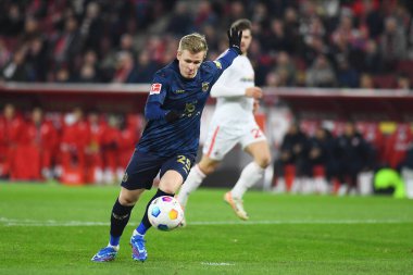 COLOGNE, Almanya - 10 ARALIK, 2023: 1. Bundesliga futbol maçı. FC Koeln, Rhein Energie Stadion 'da 1.FCV Mainz 05' e karşı.