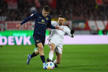COLOGNE, Almanya - 10 ARALIK, 2023: 1. Bundesliga futbol maçı. FC Koeln, Rhein Energie Stadion 'da 1.FCV Mainz 05' e karşı.