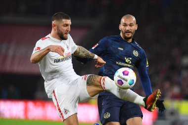 COLOGNE, Almanya - 10 ARALIK, 2023: 1. Bundesliga futbol maçı. FC Koeln, Rhein Energie Stadion 'da 1.FCV Mainz 05' e karşı.