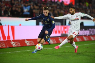COLOGNE, Almanya - 10 ARALIK, 2023: 1. Bundesliga futbol maçı. FC Koeln, Rhein Energie Stadion 'da 1.FCV Mainz 05' e karşı.