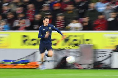COLOGNE, Almanya - 10 ARALIK, 2023: 1. Bundesliga futbol maçı. FC Koeln, Rhein Energie Stadion 'da 1.FCV Mainz 05' e karşı.