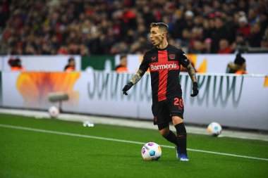 LEVERKUSEN, GERMANY - 17 ARALIK 2023: Alex Grimaldo, FC Bayer 04 Leverkusen-Eintracht Frankfurt maçı Bayena 'da