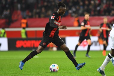 LEVERKUSEN, GERMANY - 17 ARALIK 2023: Odilon Kossounou, FC Bayer 04 Leverkusen-Eintracht Frankfurt maçında