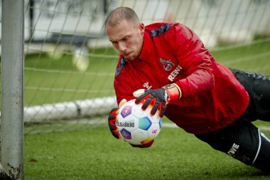 COLOGNE, GERMANY - 2 HAZİRAN, 2024: Geissbockheim 'da 1.FC Koeln Uygulaması 