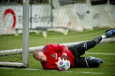 COLOGNE, GERMANY - 2 HAZİRAN, 2024: Geissbockheim 'da 1.FC Koeln Uygulaması 