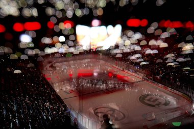 COLOGNE, ALMANY - 5 HAZİRAN, 2024: Penny DEL Koelner Haie 'nin hokey maçı - Lanxess Arena' da Red Bull Muenchen