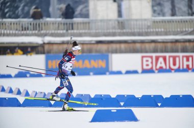 RuhpoLDing, Almanya - 12 HAZİRAN, 2024: Jeannmont Not Lou, Women sprint. Ruhpolding Biathlon Dünya Kupası 2024 Chiemgau Arena 'da