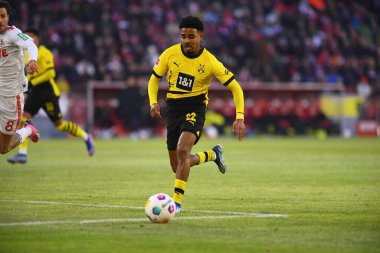 COLOGNE, GERMANY - 20 HAZİRAN 2024: Ian Maatsen, 1.FC Koeln-Borussia Dortmund maçı Rhein Energie Stadion 'da
