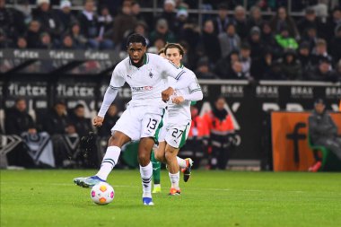 MOENCHENGLADBACH, GERMANY - 21 HAZİRAN 2024: Jordan Pefok, Bundesliga Borussia Moenchengladbach FC Augsburg 'a karşı Borussia Park' ta futbol maçı