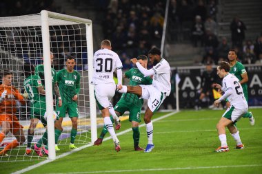 MOENCHENGLADBACH, GERMANY - 21 HAZİRAN 2024: Jordan Pefok, Bundesliga Borussia Moenchengladbach FC Augsburg 'a karşı Borussia Park' ta futbol maçı