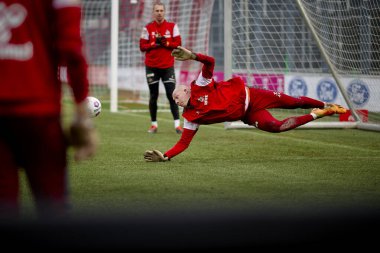 COLOGNE, Almanya - 24 HAZİRAN, 2024: Matthias Koebbing, Uygulama 1. FC Koeln, Geissbockheim 'da.