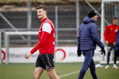 COLOGNE, Almanya - 24 HAZİRAN, 2024: Eric Martel, Uygulama 1. FC Koeln, Geissbockheim 'da.