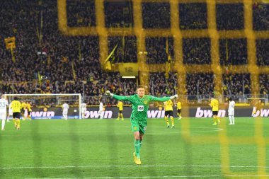 DORTMUND, GERMANY - 28 HAZİRAN 2024: Alexander Meyer, Bundesliga Borussia Dortmund Bochum 'a karşı Signal Iduna Park' taki futbol maçı