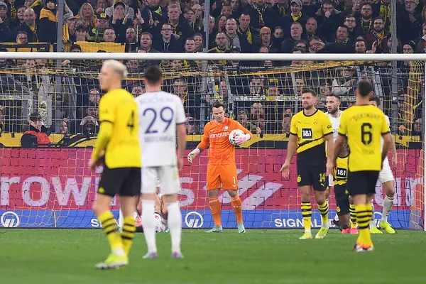 DORTMUND, GERMANY - 28 HAZİRAN, 2024: Signal Iduna Park 'ta Bundesliga Borussia Dortmund Bochum' a karşı futbol maçı