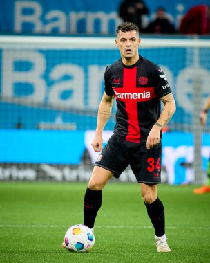 LEVERKUSEN, GERMANY - 23 Şubat 2024: Granit Xhaka, The Bundesliga maçı Bayer 04 Leverkusen 1 'e karşı. Bayarena 'da FSV Mainz 05