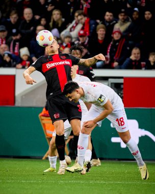 LEVERKUSEN, GERMANY - 23 Şubat 2024: Granit Xhaka, The Bundesliga maçı Bayer 04 Leverkusen 1 'e karşı. Bayarena 'da FSV Mainz 05