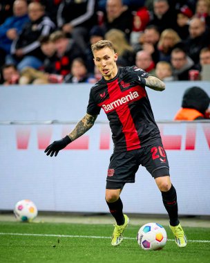 LEVERKUSEN, GERMANY - 23 Şubat 2024: Alex Grimaldo, The Bundesliga maçı FC Bayer 04 Leverkusen 1 'e karşı. Bayarena 'da FSV Mainz 05