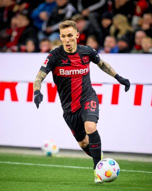 LEVERKUSEN, GERMANY - 23 Şubat 2024: Alex Grimaldo, The Bundesliga maçı FC Bayer 04 Leverkusen 1 'e karşı. Bayarena 'da FSV Mainz 05