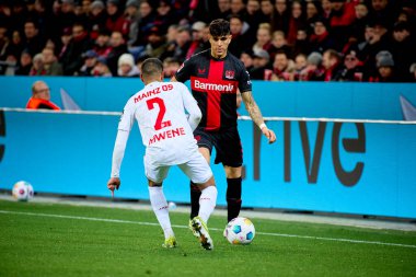 LEVERKUSEN, GERMANY - 23 Şubat 2024: Piero Hincapie, Bundesliga maçı FC Bayer 04 Leverkusen 1 'e karşı. Bayarena 'da FSV Mainz 05