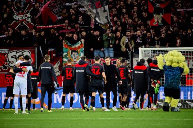 LEVERKUSEN, GERMANY - 23 Şubat 2024: Xabi Alonso, Bundesliga maçı FC Bayer 04 Leverkusen 1 'e karşı. Bayarena 'da FSV Mainz 05