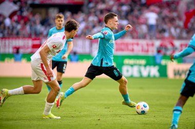 COLOGNE, ALMANY - 3 Mart 2024: Florian Wirtz Bundesliga 1 'in futbol maçı sırasında. FC Koeln, Bayer 04 Leverkusen 'e karşı Rhein Enerji Stadyumu' nda