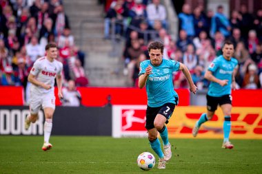 COLOGNE, ALMANY - 3 Mart 2024: Jonas Hofmann Bundesliga 1 'in futbol maçı sırasında. FC Koeln, Bayer 04 Leverkusen 'e karşı Rhein Enerji Stadyumu' nda