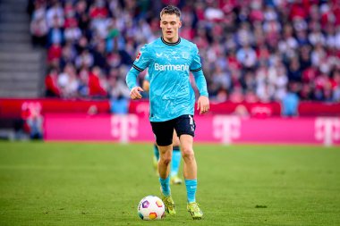 COLOGNE, ALMANY - 3 Mart 2024: Florian Wirtz Bundesliga 1 'in futbol maçı sırasında. FC Koeln, Bayer 04 Leverkusen 'e karşı Rhein Enerji Stadyumu' nda